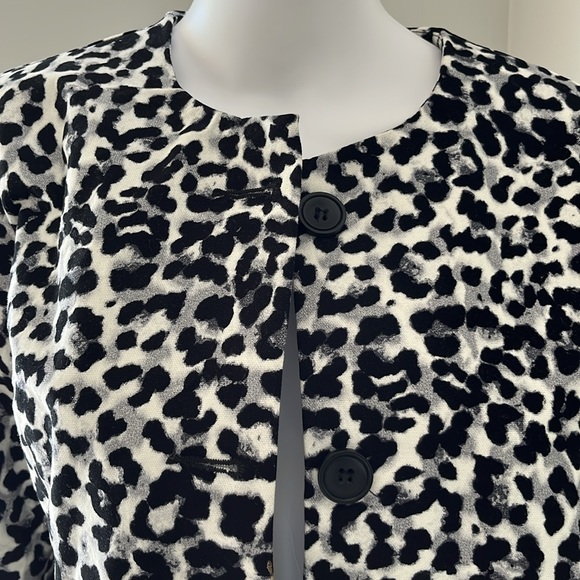 Signature Collection Cheetah Print Coat Size M - Picture 6 of 7